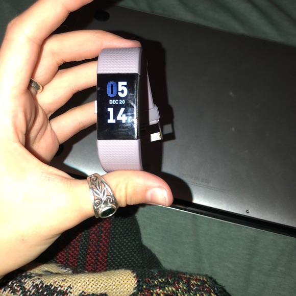 Fitbit Charge 2 - Picture 1 of 3